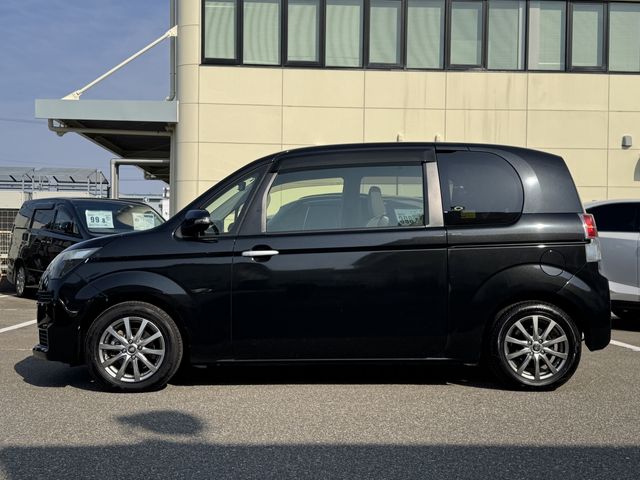 TOYOTA SPADE 2015 Image 31