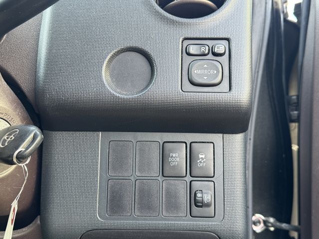 TOYOTA SPADE 2015 Image 31