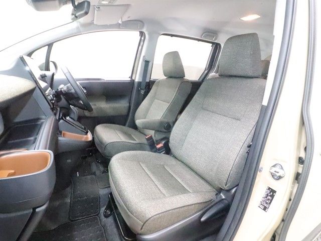 TOYOTA SIENTA HYBRID 2023 Image 31