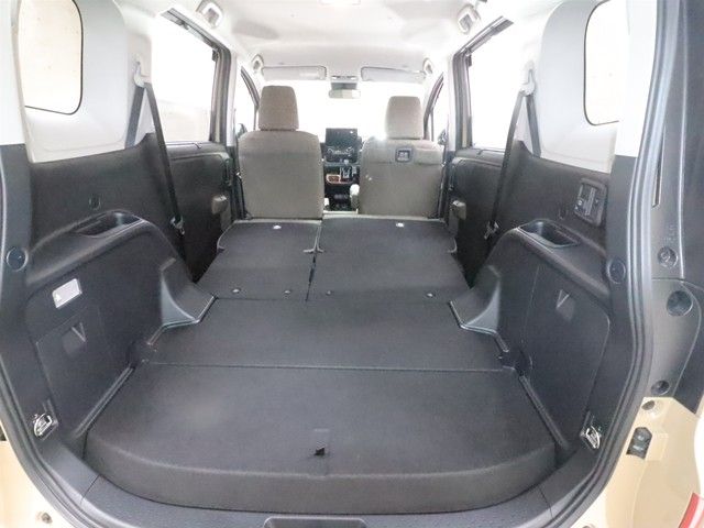 TOYOTA SIENTA HYBRID 2023 Image 31