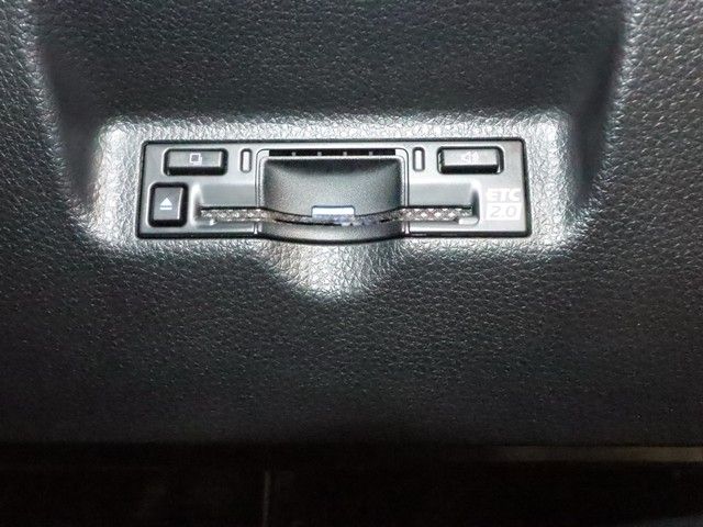 TOYOTA SIENTA HYBRID 2023 Image 31