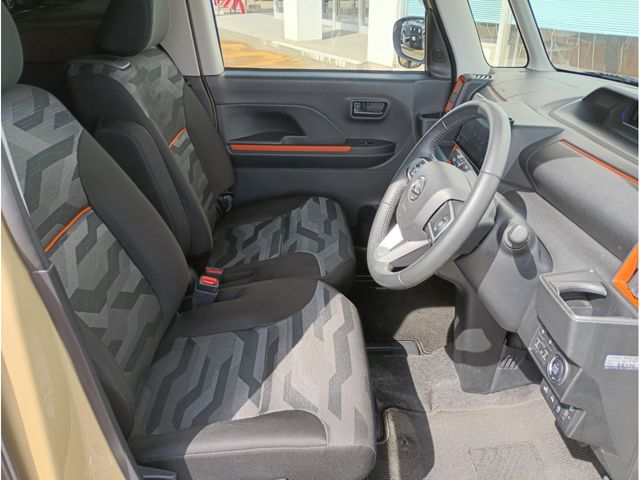 DAIHATSU TANTO FAN CROSS 4WD 2023 Image 31