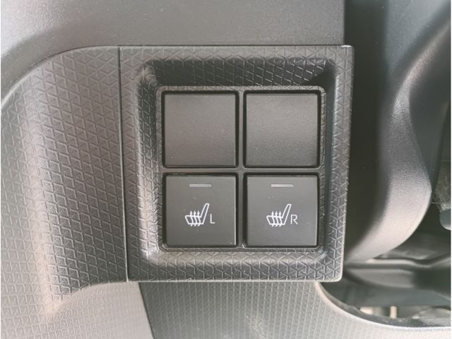 DAIHATSU TANTO FAN CROSS 4WD 2023 Image 31