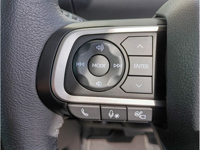 DAIHATSU TANTO FAN CROSS 4WD 2023 Image 31