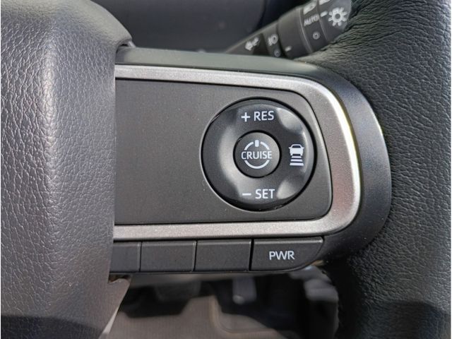 DAIHATSU TANTO FAN CROSS 4WD 2023 Image 31