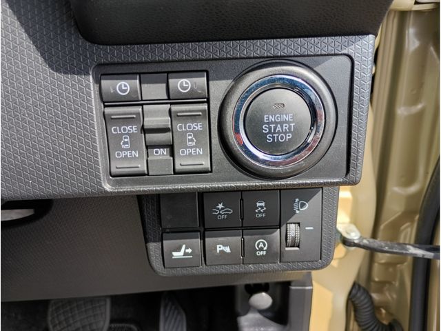 DAIHATSU TANTO FAN CROSS 4WD 2023 Image 31