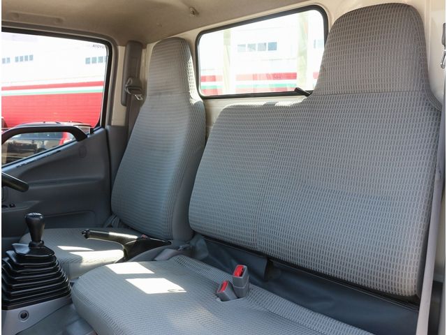 TOYOTA DYNA 2014 Image 31