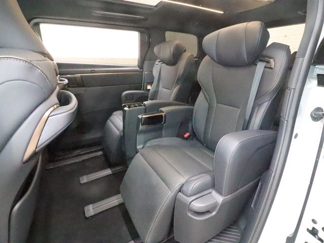TOYOTA ALPHARD 2024 Image 31