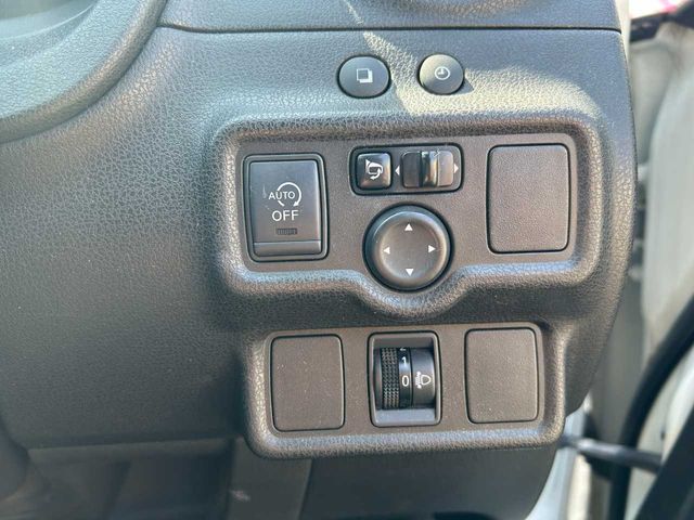 NISSAN NOTE 2014 Image 31