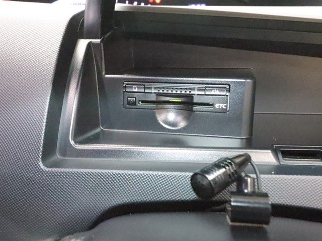 TOYOTA ESTIMA 2012 Image 31