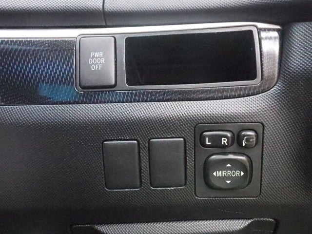 TOYOTA ESTIMA 2012 Image 31