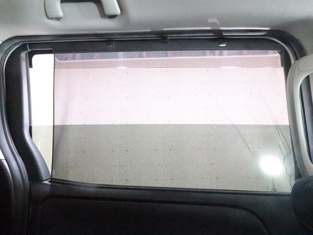 TOYOTA NOAH 2015 Image 31