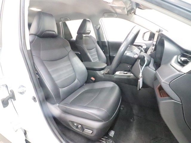 TOYOTA RAV4 4WD 2023 Image 31