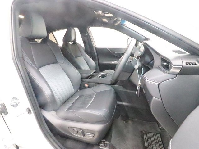 TOYOTA HARRIER 2WD 2023 Image 31