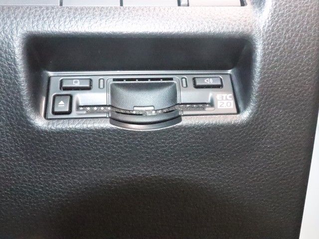 TOYOTA HARRIER 2WD 2023 Image 31