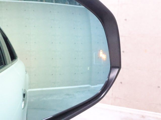 TOYOTA HARRIER 2WD 2023 Image 31