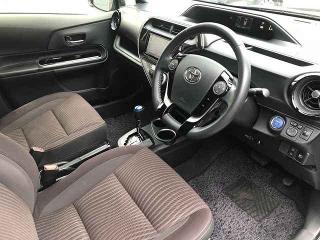 TOYOTA AQUA 2018 Image 31