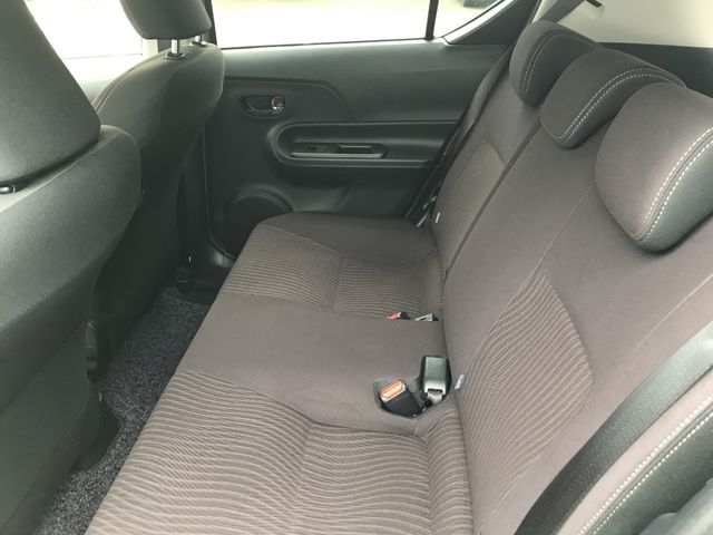 TOYOTA AQUA 2018 Image 31