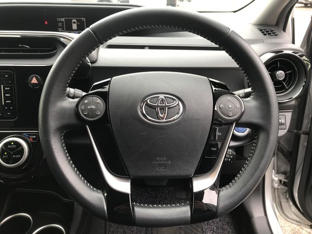 TOYOTA AQUA 2018 Image 31