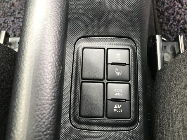 TOYOTA AQUA 2018 Image 31