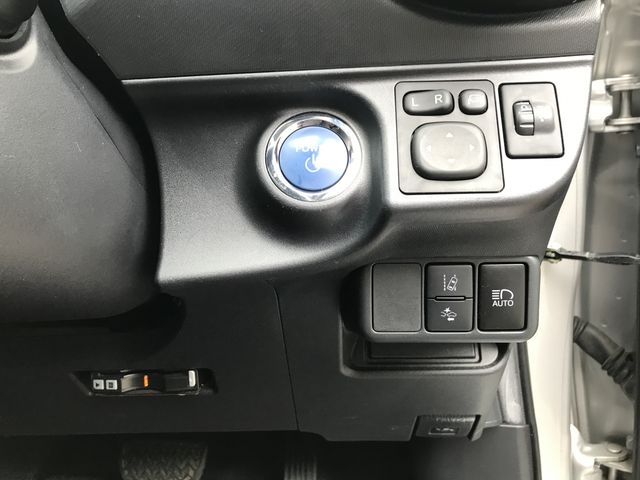 TOYOTA AQUA 2018 Image 31