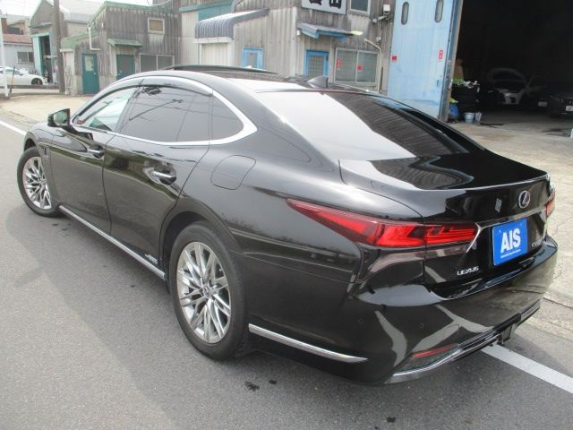TOYOTA LEXUS LS500H 4WD 2022 Image 31