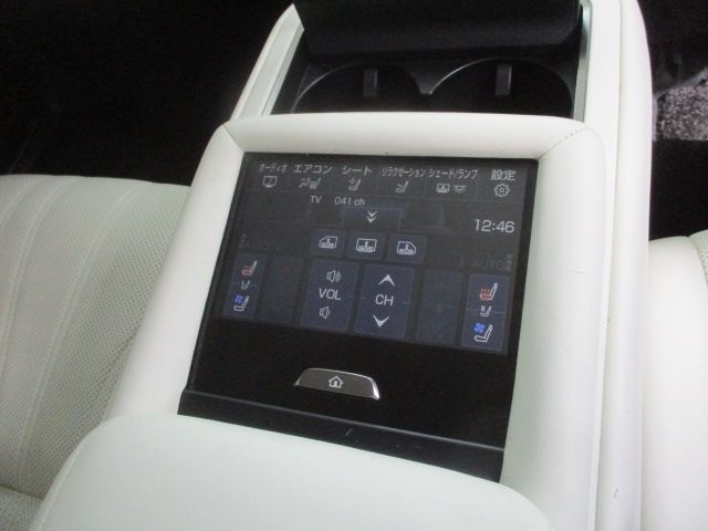 TOYOTA LEXUS LS500H 4WD 2022 Image 31