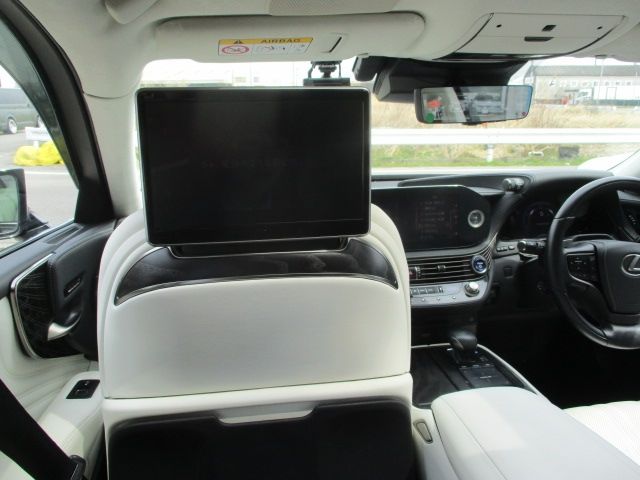 TOYOTA LEXUS LS500H 4WD 2022 Image 31