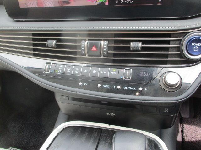 TOYOTA LEXUS LS500H 4WD 2022 Image 31