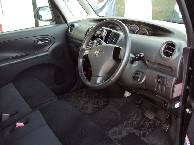 DAIHATSU TANTO CUSTOM 2011 Image 31