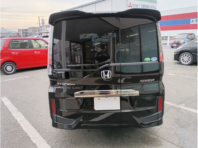 HONDA STEPWAGON SPADA 2015 Image 31