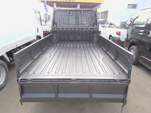 TOYOTA TOWNACE TRUCK 2WD 2012 Image 31