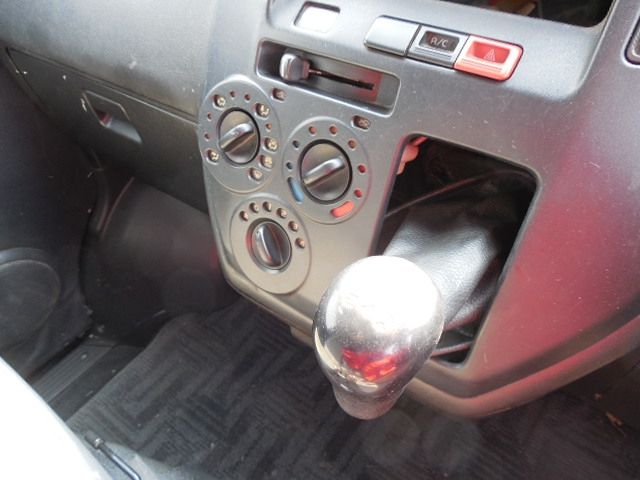 TOYOTA TOWNACE TRUCK 2WD 2012 Image 31