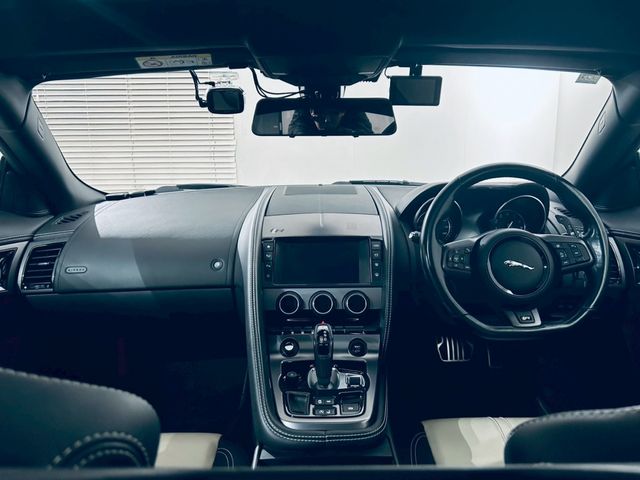 JAGUAR F TYPE COUPE 2017 Image 31