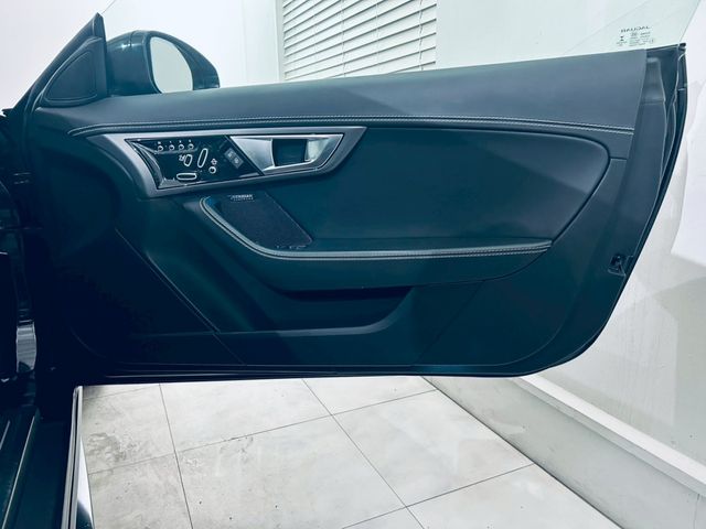 JAGUAR F TYPE COUPE 2017 Image 31