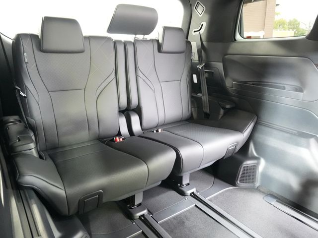 TOYOTA VELLFIRE  HYBRID 2026 Image 31