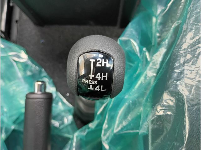 SUZUKI JIMNY NOMADE 2026 Image 31