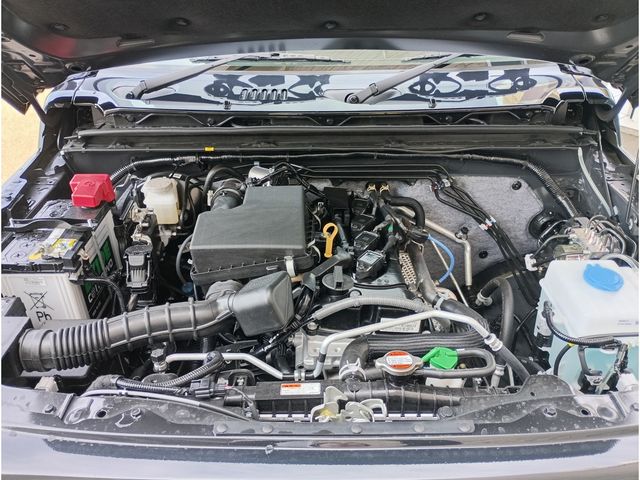 SUZUKI JIMNY NOMADE 2026 Image 31