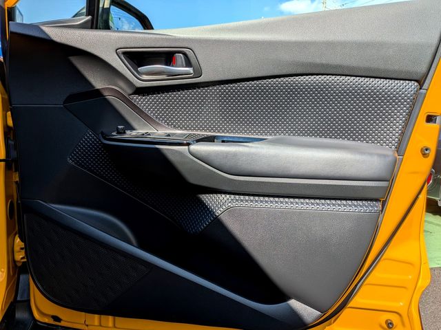 TOYOTA C-HR 2019 Image 31