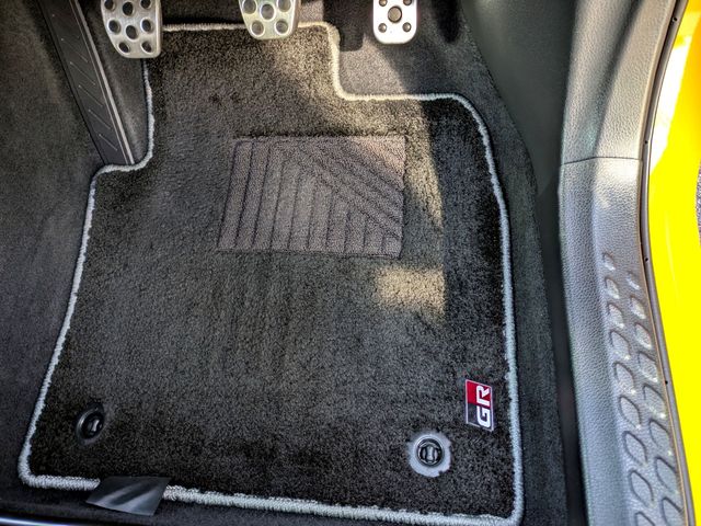 TOYOTA C-HR 2019 Image 31