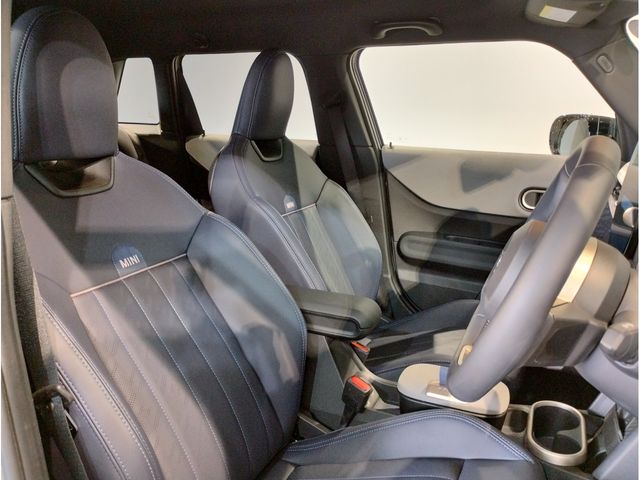 BMW MINI COOPER 5DOOR 2025 Image 31