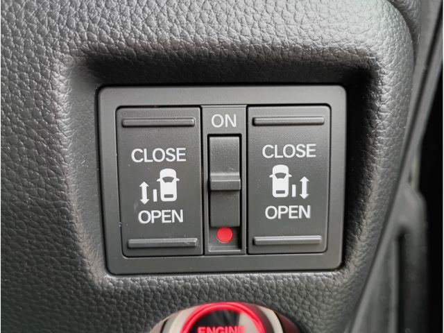 HONDA N BOX CUSTOM 2022 Image 31