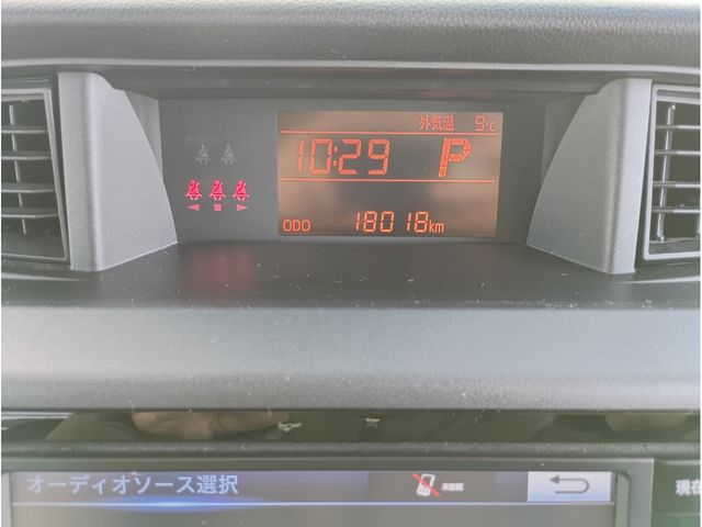 TOYOTA TANK 4WD 2017 Image 31