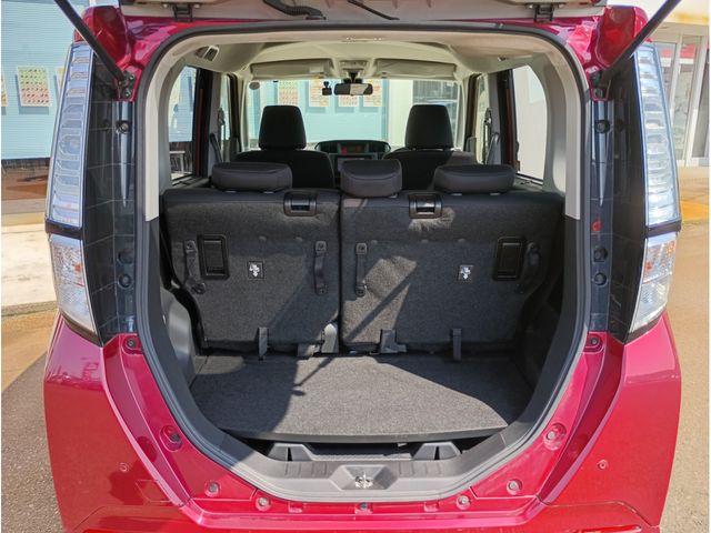 TOYOTA TANK 4WD 2017 Image 31