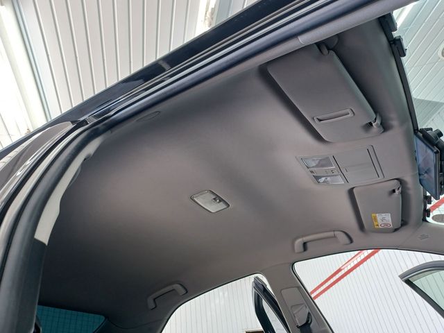 TOYOTA MARK X 2019 Image 31