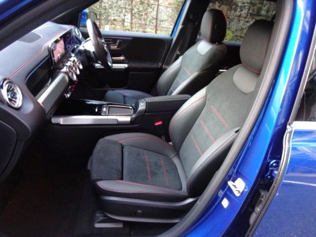 MERCEDES BENZ EQB 2024 Image 31