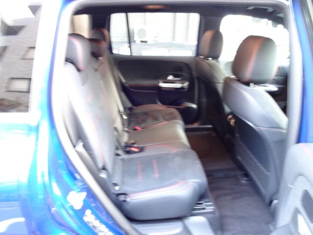 MERCEDES BENZ EQB 2024 Image 31