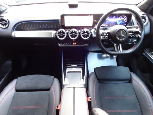 MERCEDES BENZ EQB 2024 Image 31