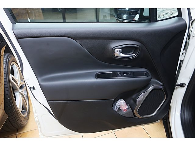 JEEP RENEGADE 2018 Image 31