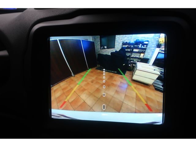 JEEP RENEGADE 2018 Image 31